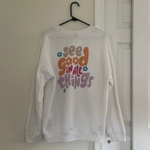 Hi! I am selling this crew neck from Etsy in a size L.